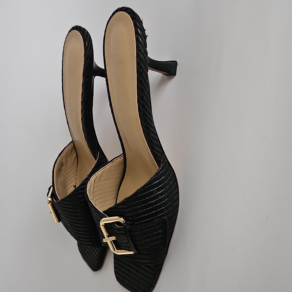 NEW Ann Taylor Black Gold Buckle Slide Kitten Heel Sandal Size 9.5 - Picture 7 of 17